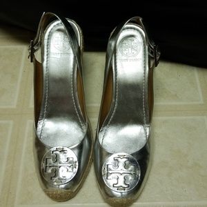 FLASH SALE:Tory Burch Wedges Heels